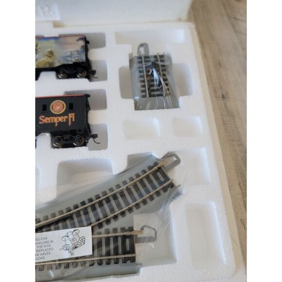 Hawthorne Tarawa Box Car & Semper Fi Search Light Car village train xmas - Picture 4 of 13